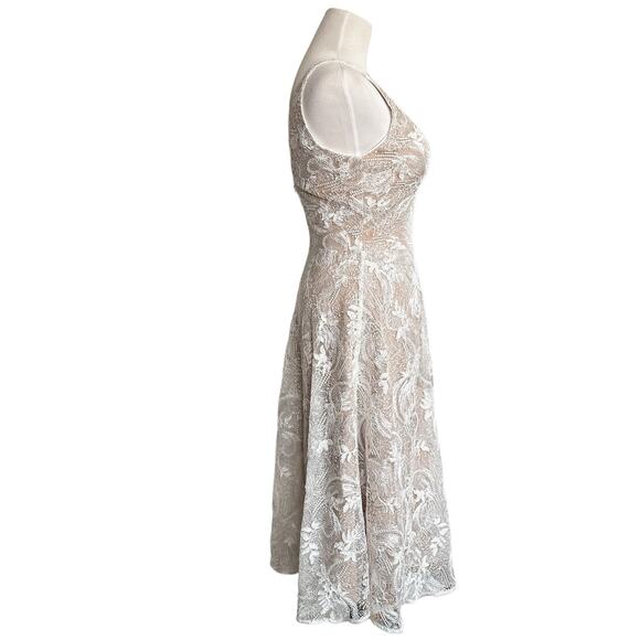 Dress the Population NEW Elisa Vine Embroidered Midi Dress White Nude Small - Picture 4 of 16